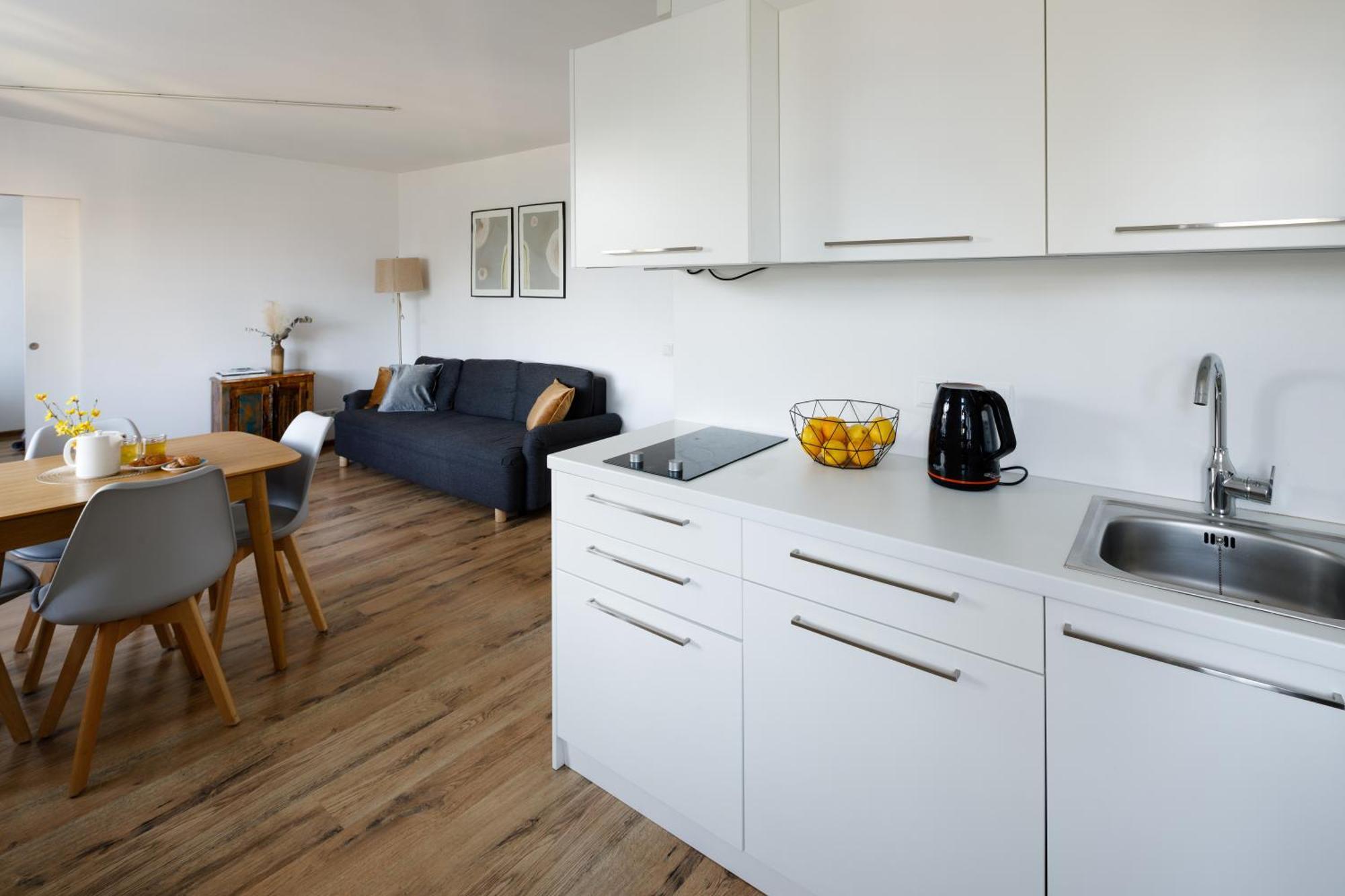 Brivibas Yard Apartment With Parking In City Center Riga Exteriér fotografie
